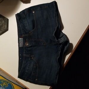 Women's (3) dark Jean blue shorts